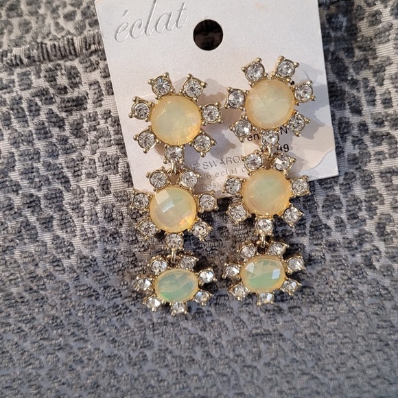 crystals Length: Post at back Imported, - Picture 4 of 4